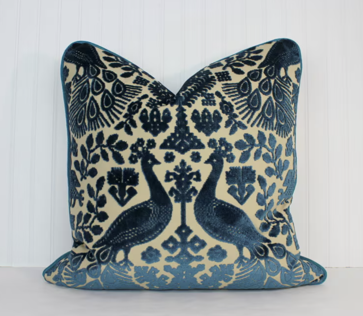 pavone velvet pillow